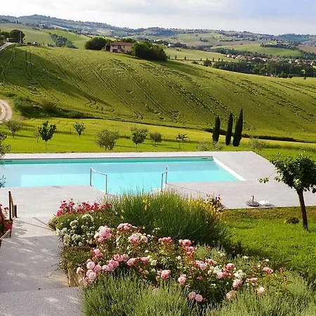 - Sleeps 8 - Pool - Garden - Parking Villa Ostra