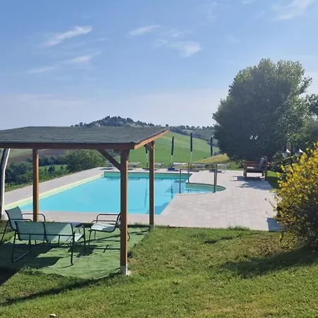 - Sleeps 8 - Pool - Garden - Parking Villa Ostra