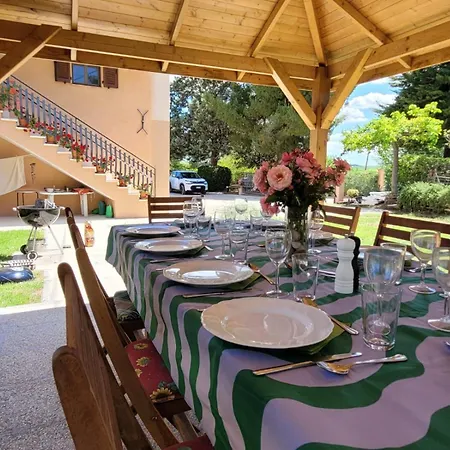 Villa - Sleeps 8 - Pool - Garden - Parking Ostra