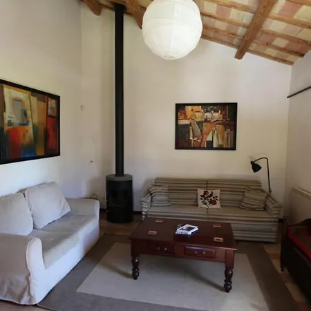 - Sleeps 8 - Pool - Garden - Parking * Ostra